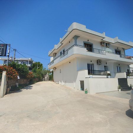 Villa Leonel Zeka 卡萨米尔 外观 照片